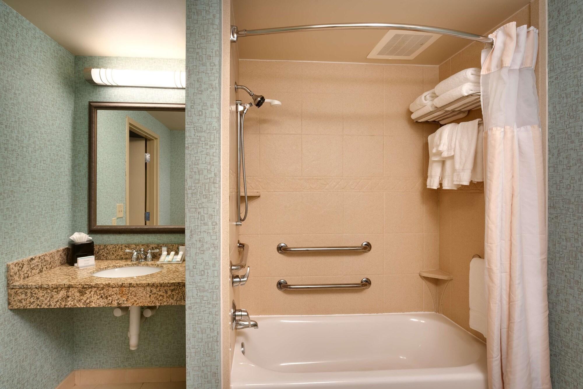 Hilton Garden Inn Clarksville Ngoại thất bức ảnh